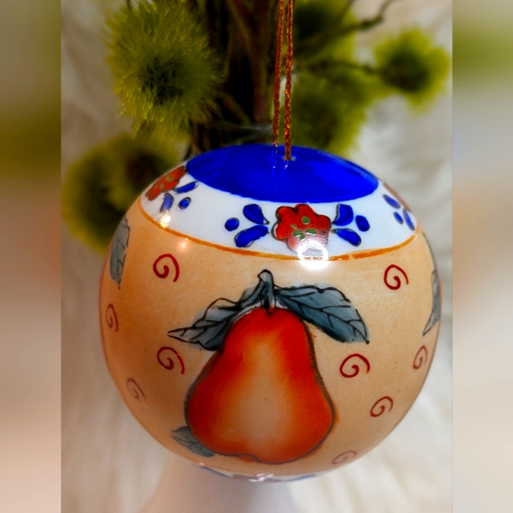 Vintage Round Pear Design Ceramic Christmas Ornament